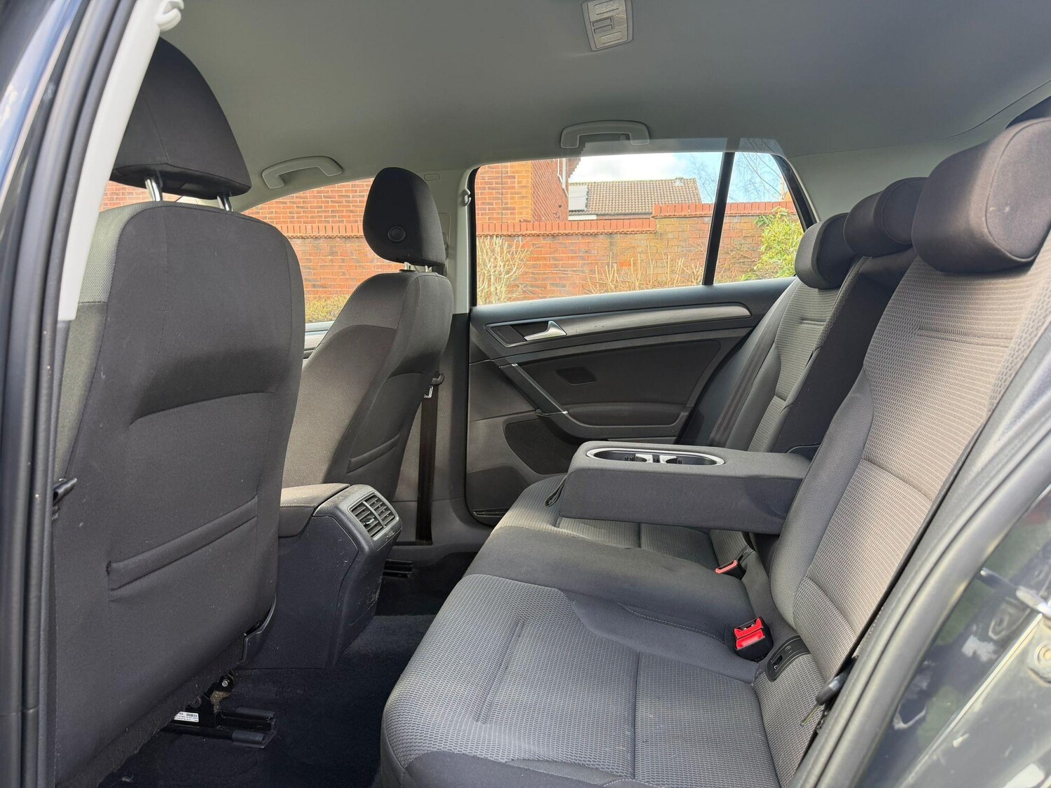 Used Volkswagen Golf 2018 for sale - 78215719: Photo 30