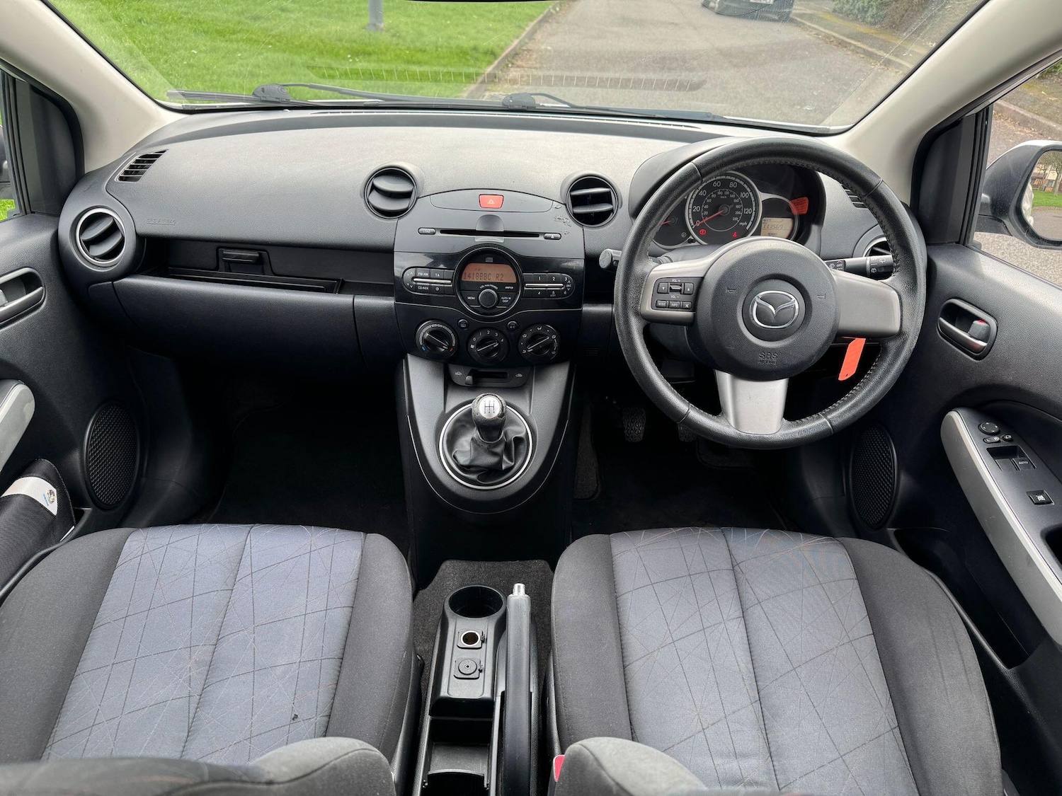 Used Mazda Mazda2 2011 for sale - 77823733: Photo 12