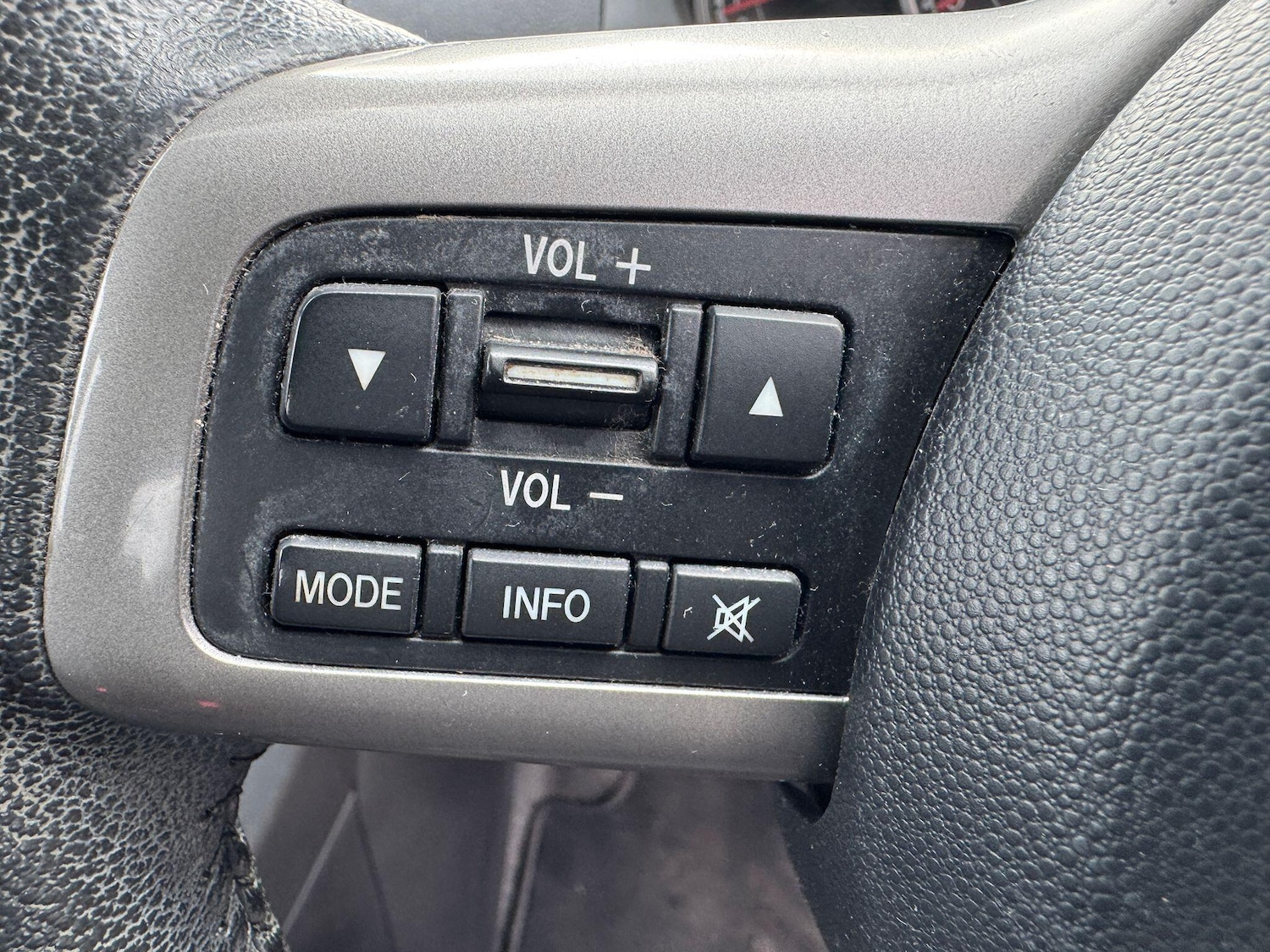 Used Mazda Mazda2 2011 for sale - 77823733: Photo 16