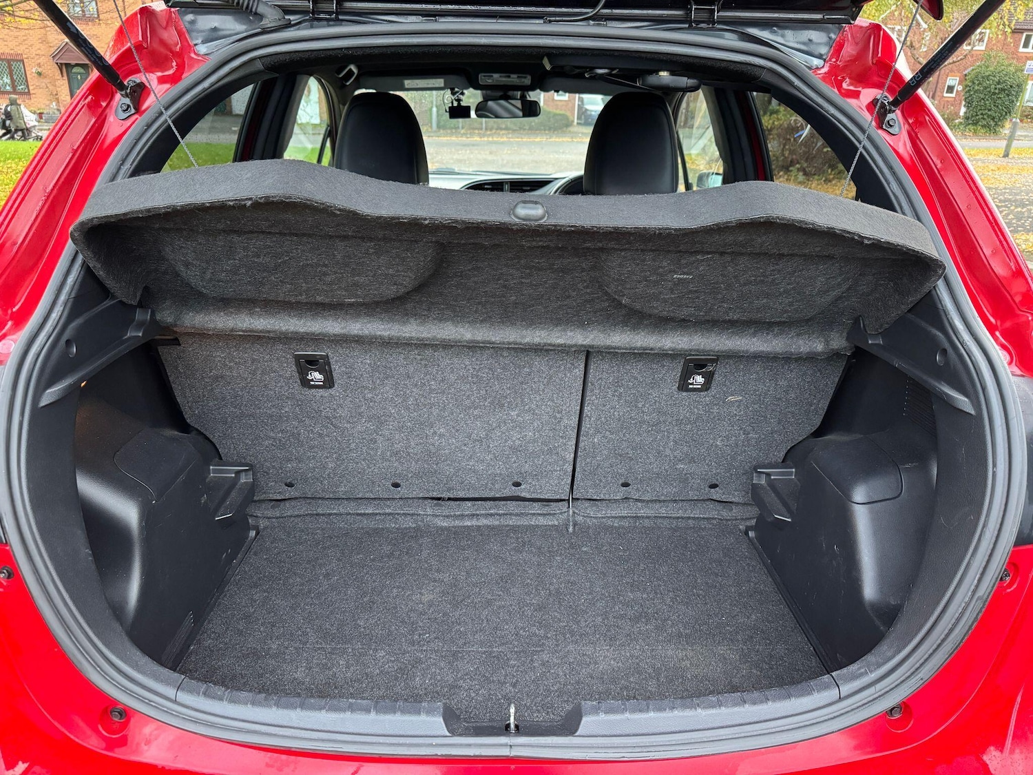 Used Toyota Yaris 2019 for sale - 77216173: Photo 11