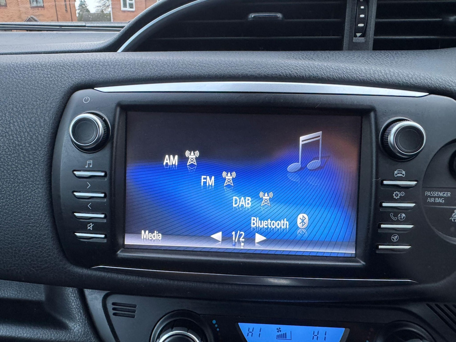 Used Toyota Yaris 2019 for sale - 77216173: Photo 19