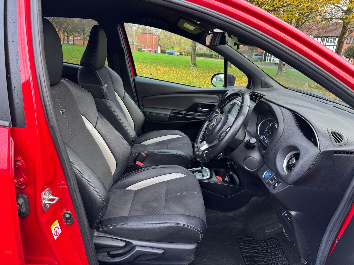 Used Toyota Yaris 2019 for sale - 77216173: Photo 22