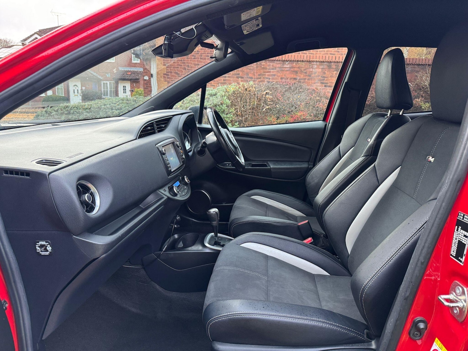 Used Toyota Yaris 2019 for sale - 77216173: Photo 27