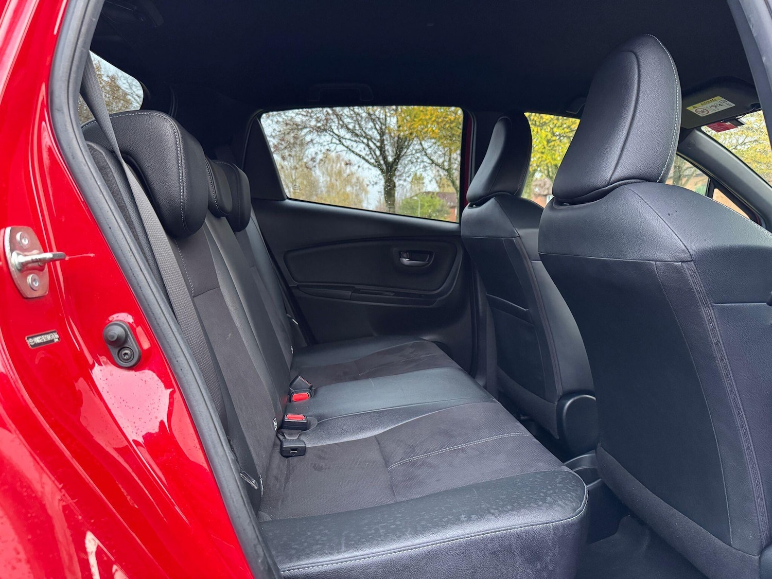 Used Toyota Yaris 2019 for sale - 77216173: Photo 29