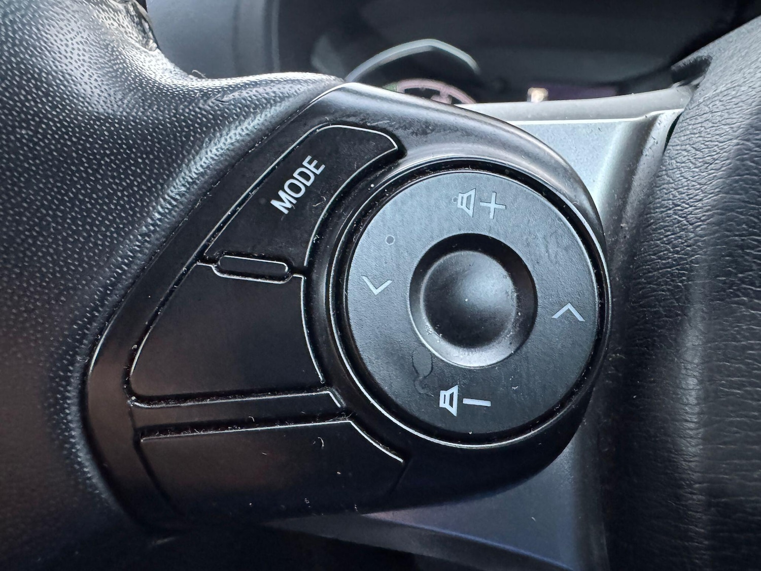 Used Toyota Yaris 2019 for sale - 77216173: Photo 35