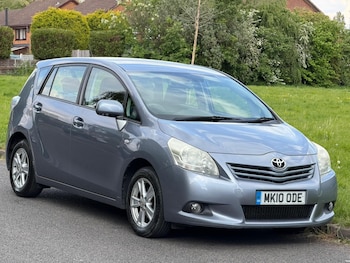 Used Toyota Verso 2010 for sale - 78535839: Photo