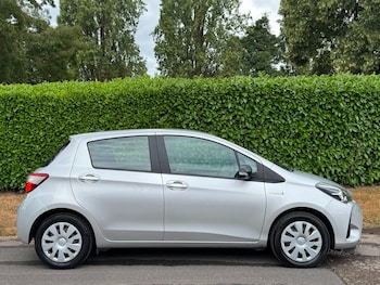Used Toyota Yaris 2017 for sale - 79396100: Photo