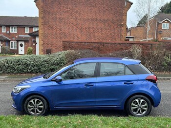 Used Hyundai i20 2018 for sale - 77216089: Photo