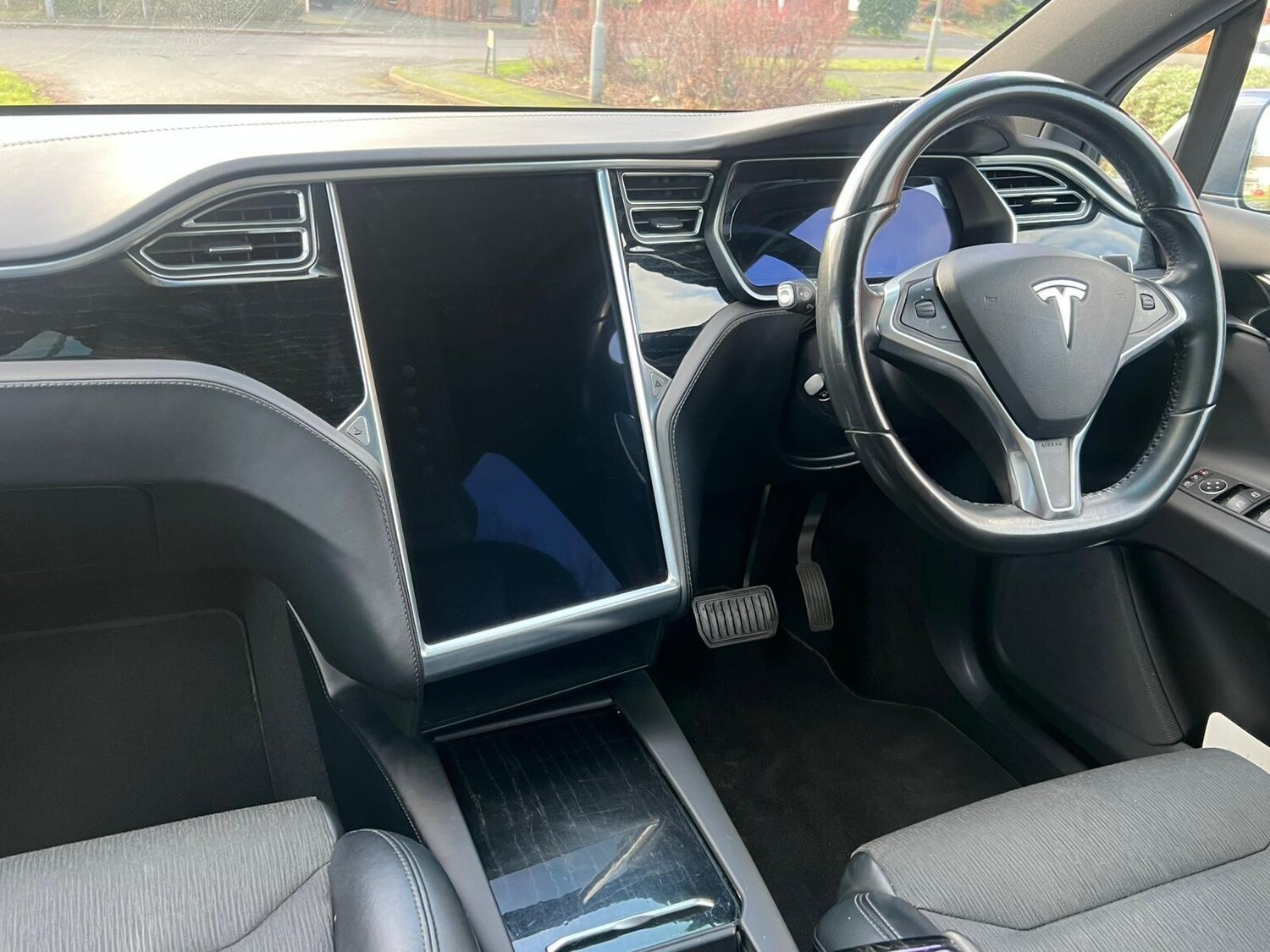 Used Tesla Model X 2017 for sale - 78215717: Photo 16