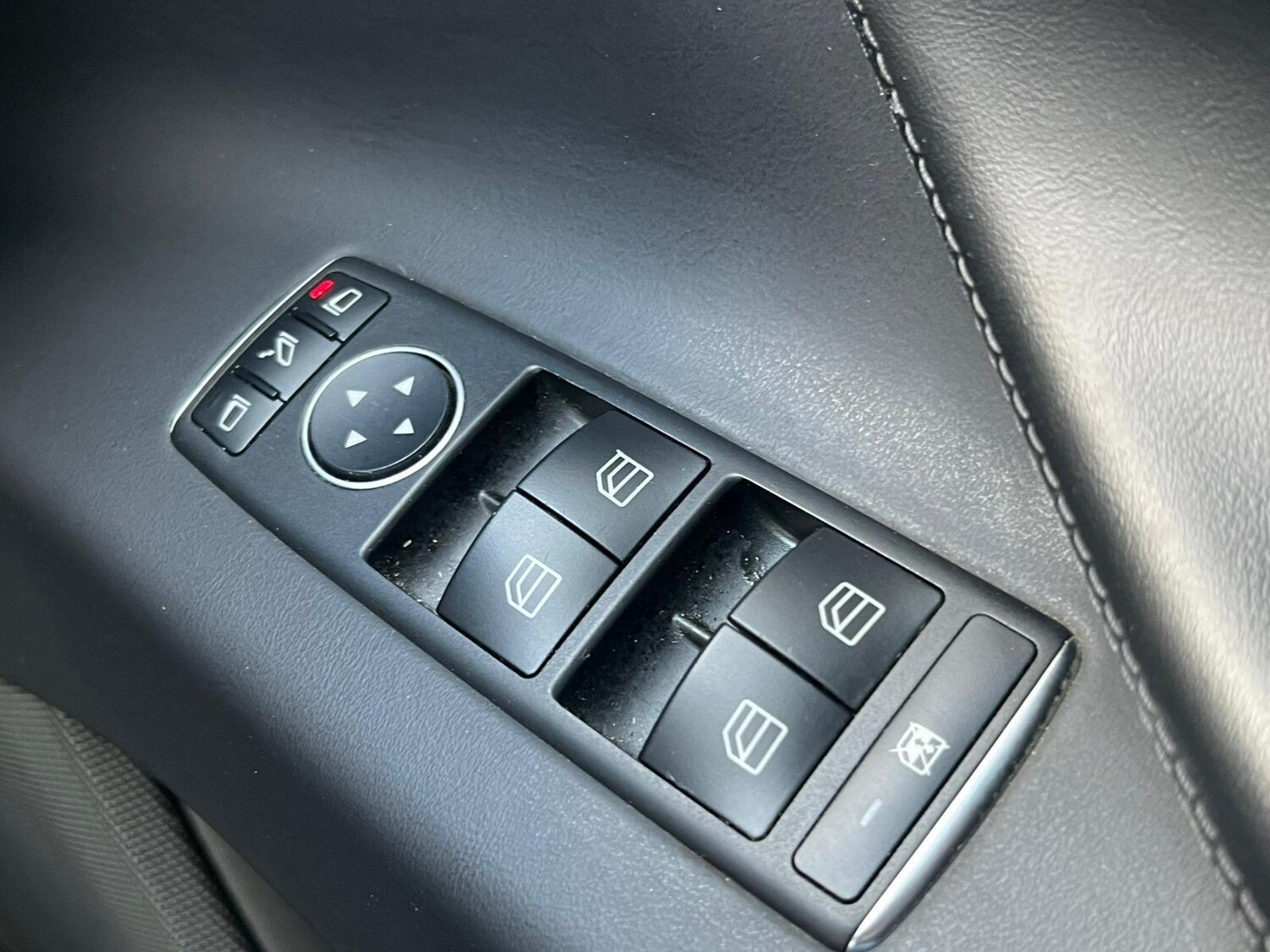 Used Tesla Model X 2017 for sale - 78215717: Photo 24