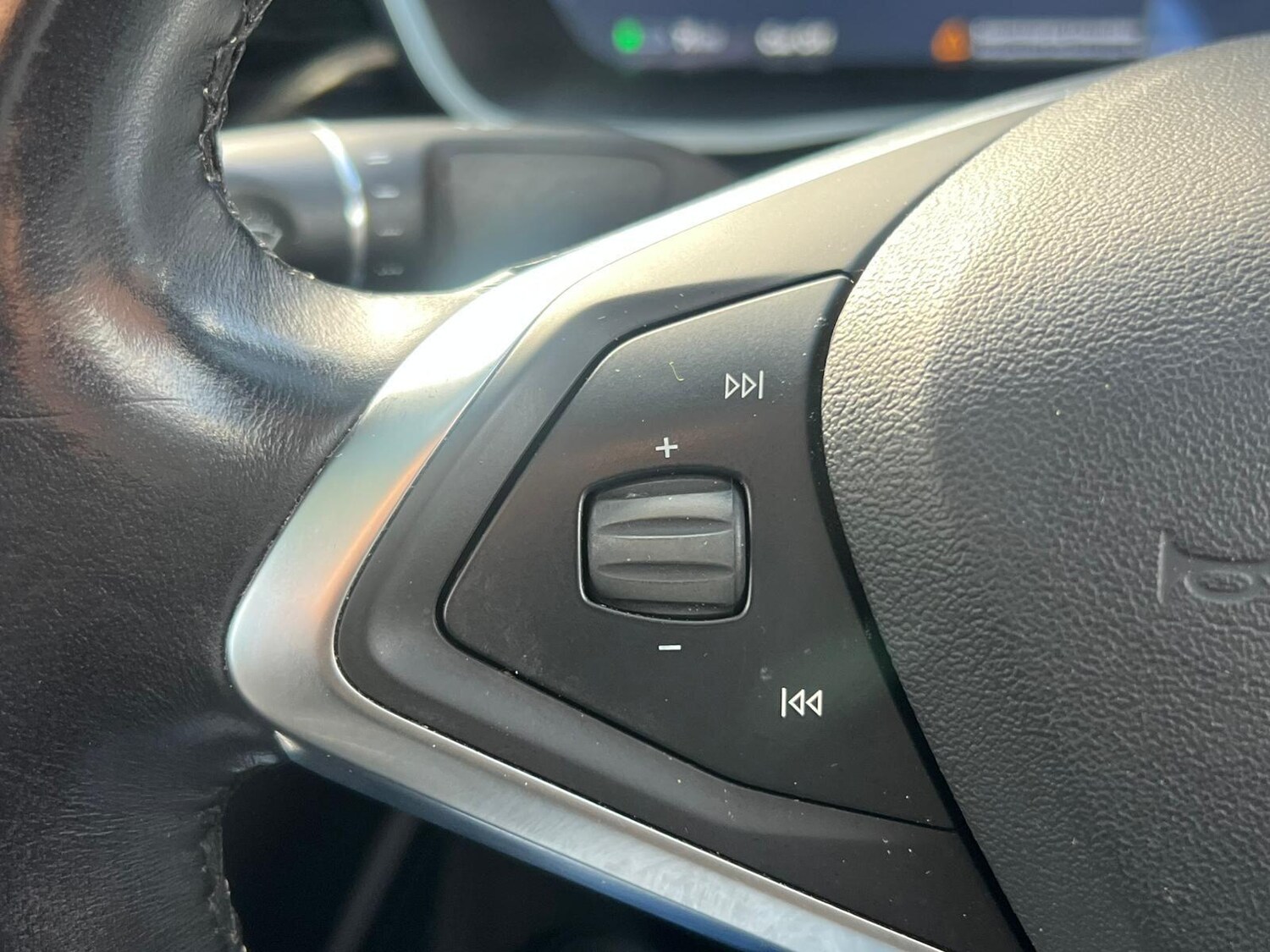 Used Tesla Model X 2017 for sale - 78215717: Photo 25