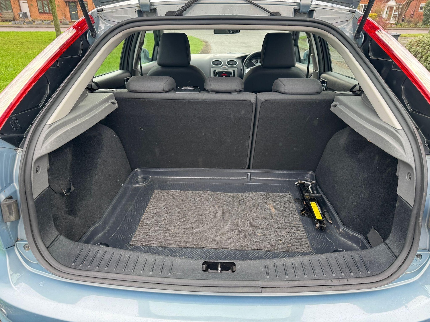 Used Ford Focus 2009 for sale - 77523819: Photo 11