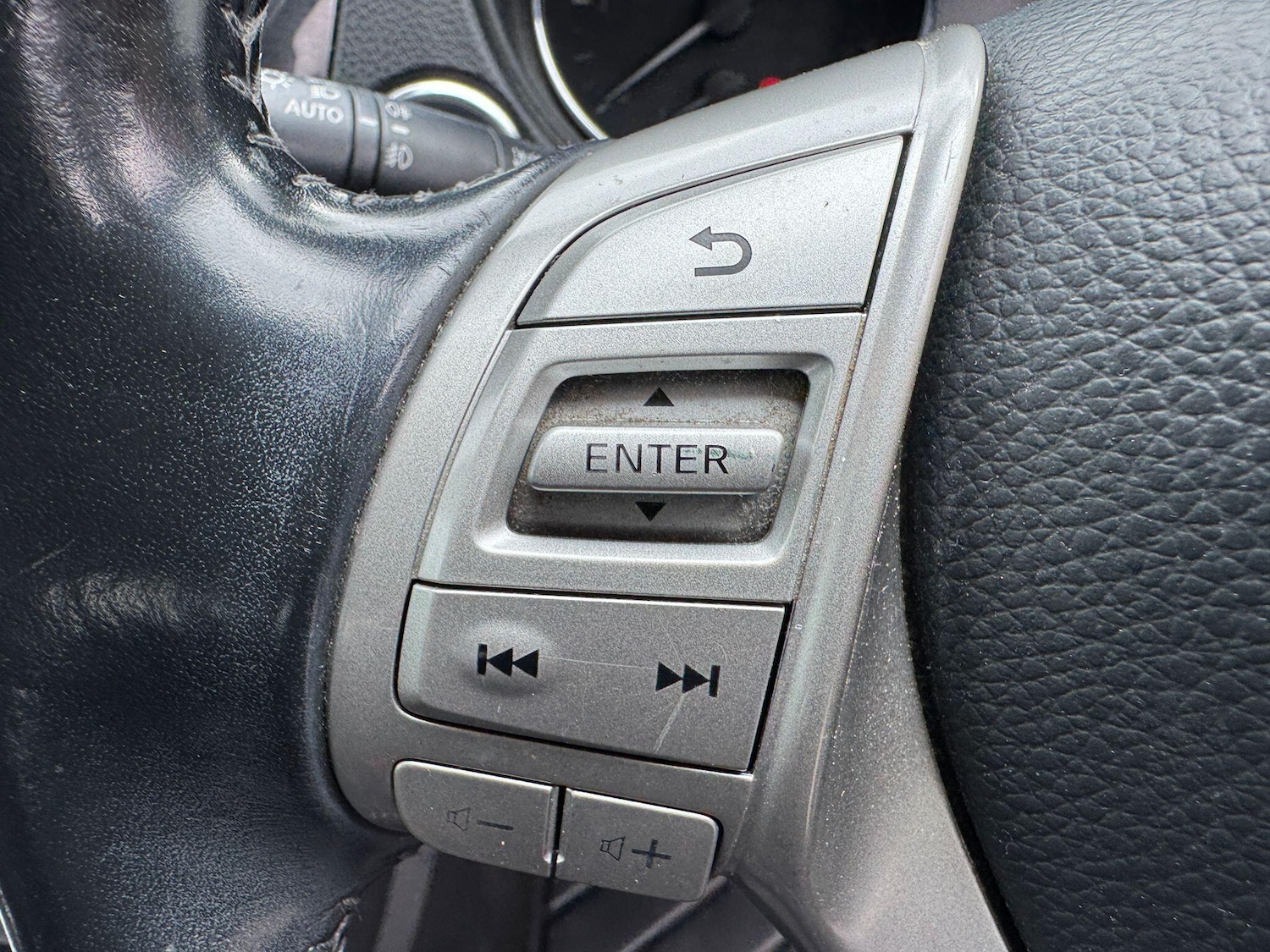 Used Nissan Qashqai for sale - 77216161: Photo 33