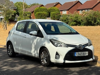 Used Toyota Yaris 2015 for sale - 79426521: Photo