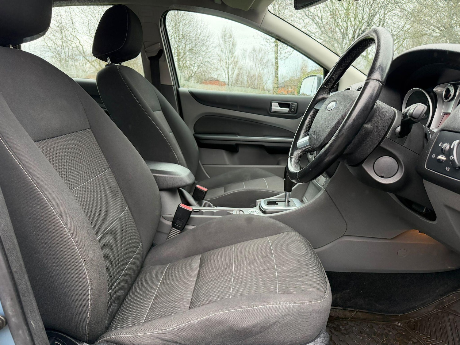 Used Ford Focus 2010 for sale - 77479453: Photo 16