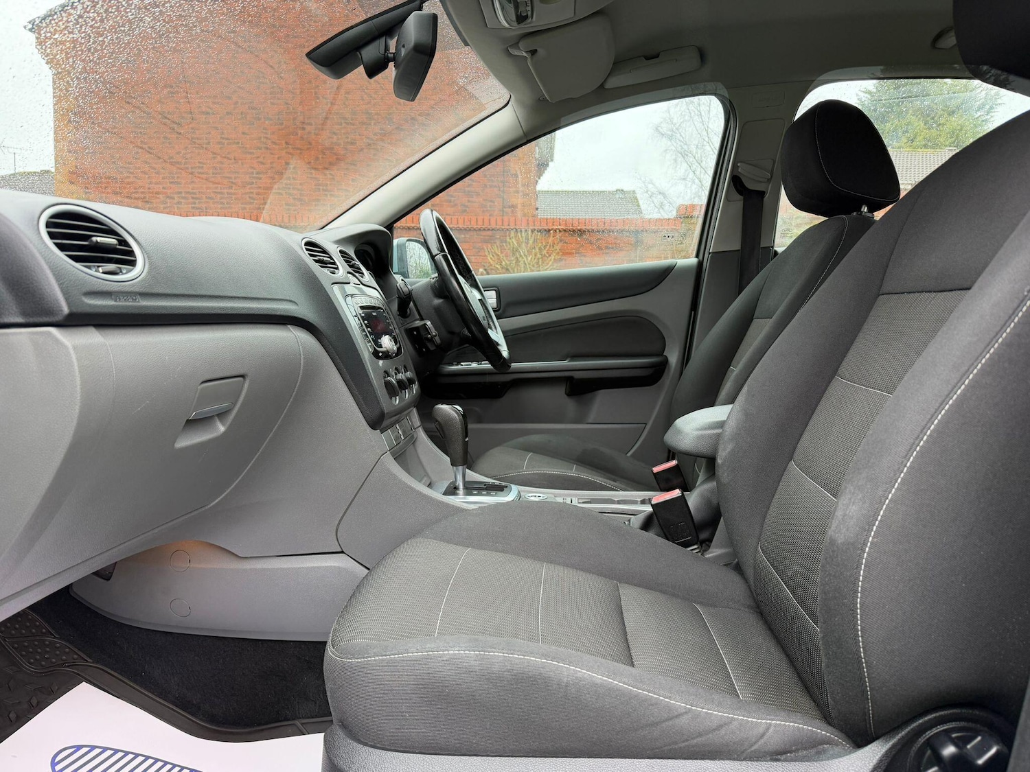 Used Ford Focus 2010 for sale - 77479453: Photo 20