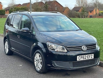 Used Volkswagen Touran 2012 for sale - 77279656: Photo