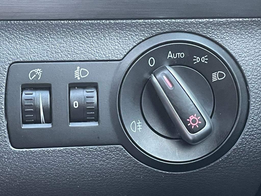 Used Volkswagen Touran 2012 for sale - 77279656: Photo 26