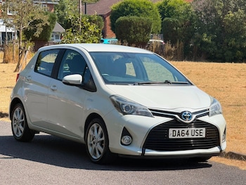 Used Toyota Yaris 2014 for sale - 79256197: Photo