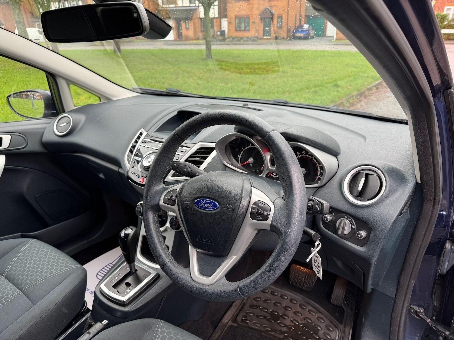 Used Ford Fiesta 2011 for sale - 77344119: Photo 15