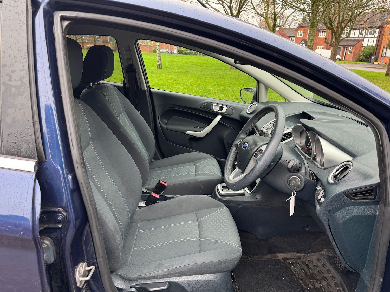 Used Ford Fiesta 2011 for sale - 77344119: Photo 17