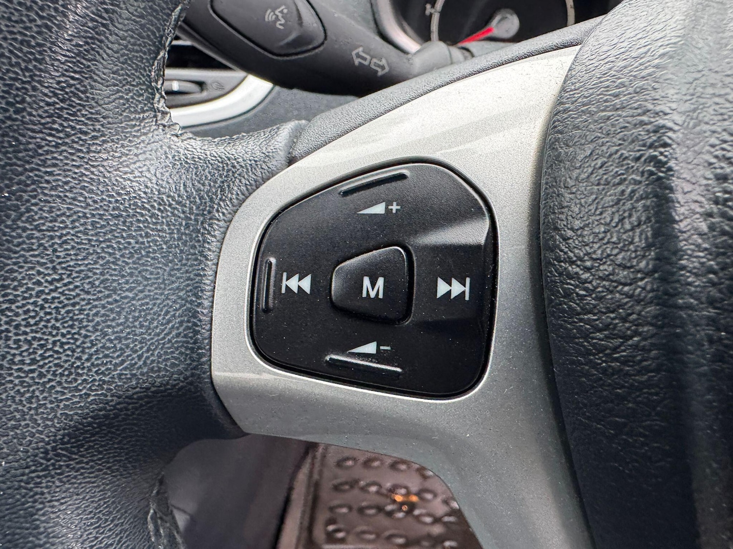 Used Ford Fiesta 2011 for sale - 77344119: Photo 29