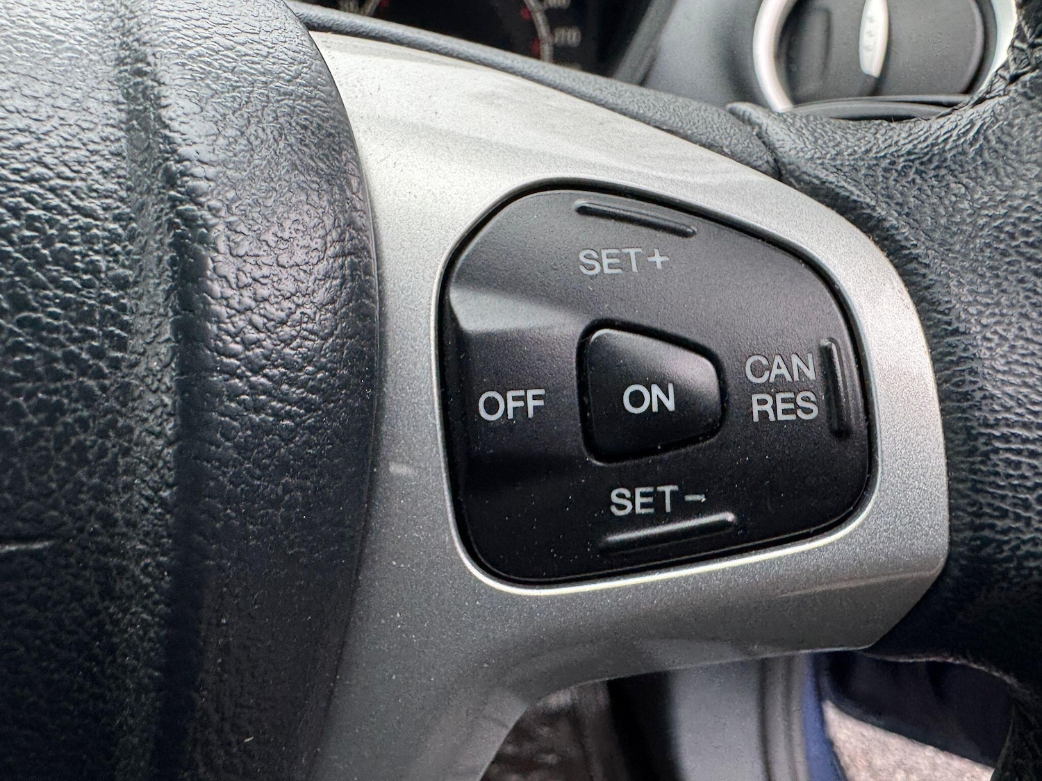 Used Ford Fiesta 2011 for sale - 77344119: Photo 30