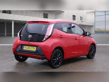 Used Toyota AYGO 2018 for sale - 77537432: Photo