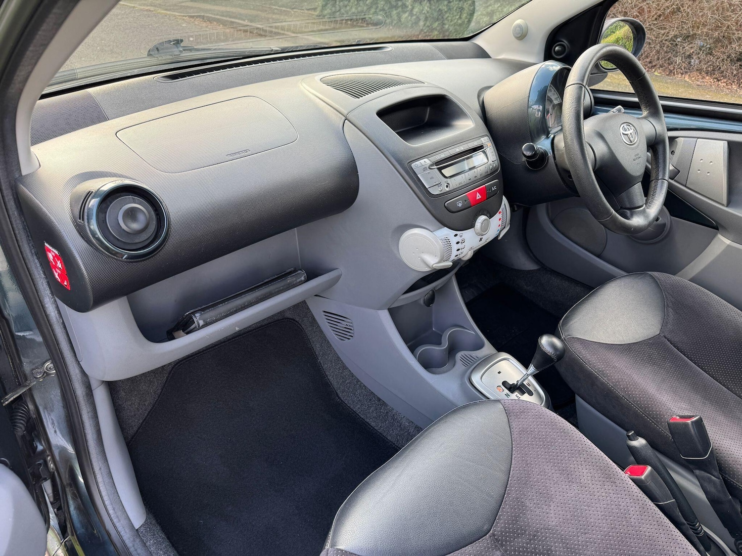 Used Toyota AYGO 2011 for sale - 77671043: Photo 16