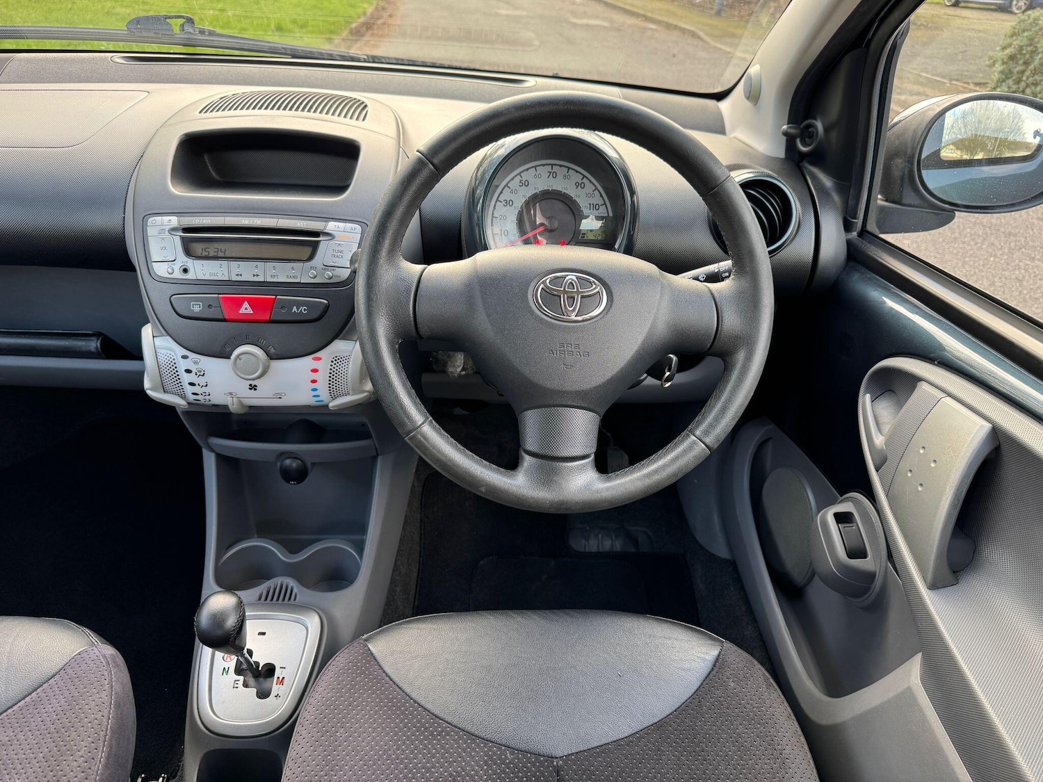 Used Toyota AYGO 2011 for sale - 77671043: Photo 24