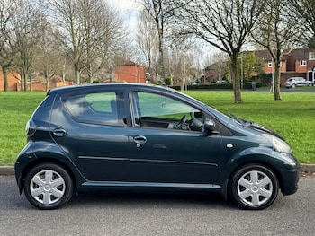 Used Toyota AYGO 2011 for sale - 77671043: Photo