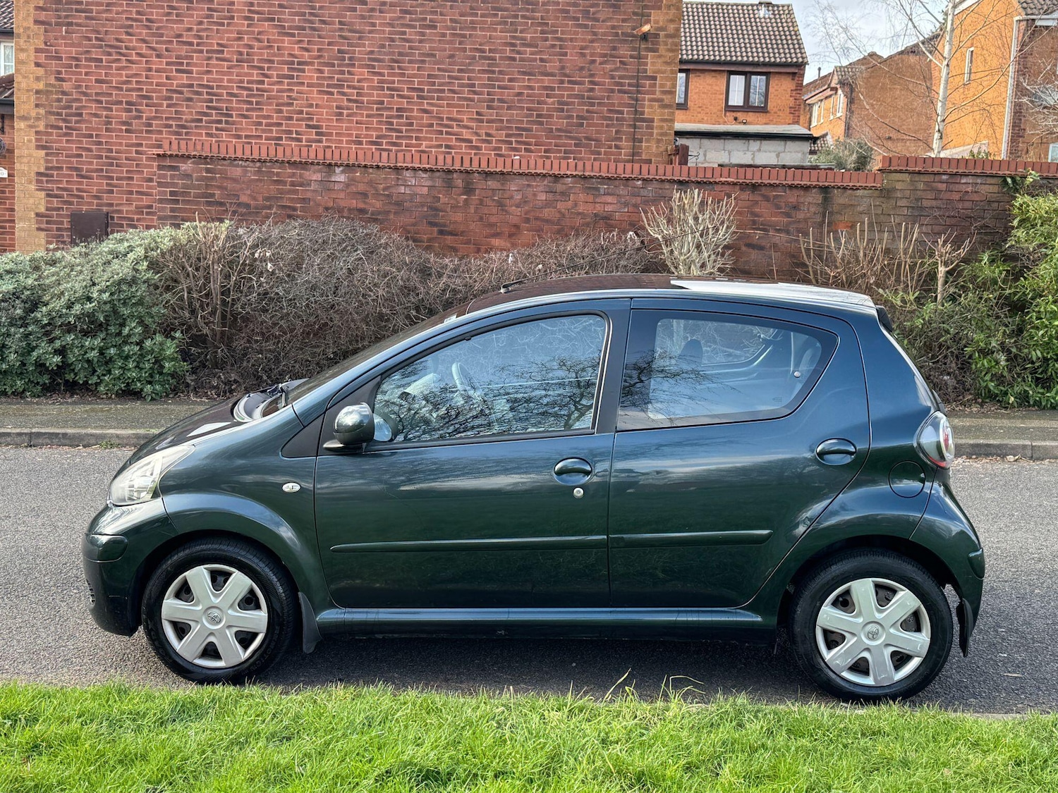 Used Toyota AYGO 2011 for sale - 77671043: Photo 5