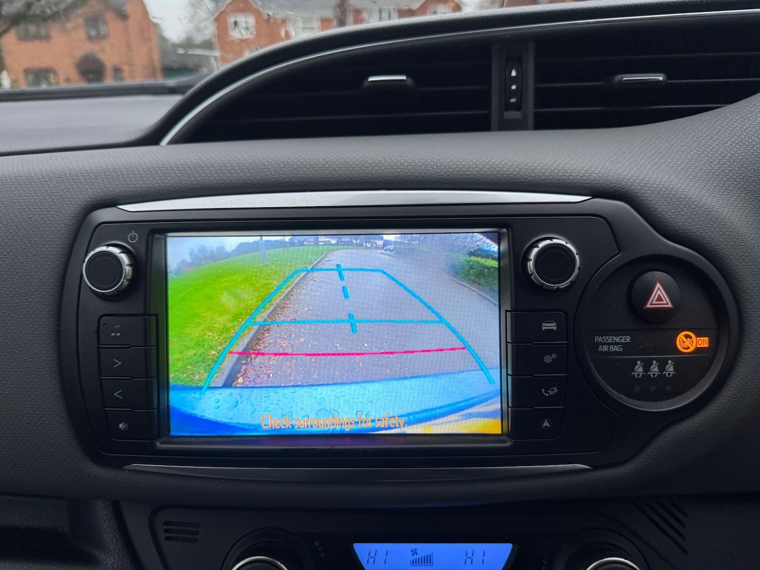 Used Toyota Yaris 2015 for sale - 77215810: Photo 16