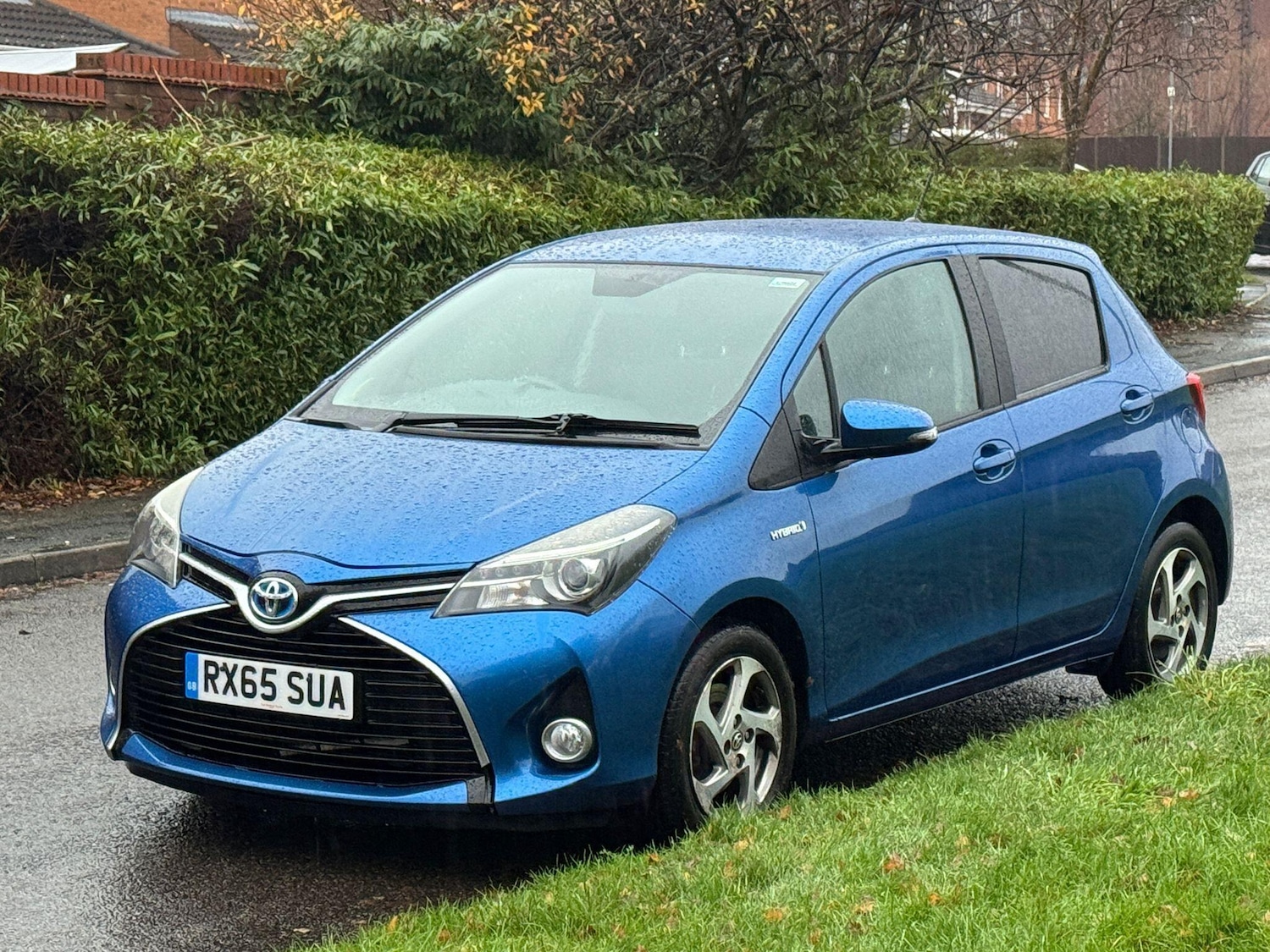 Used Toyota Yaris 2015 for sale - 77215810: Photo 2