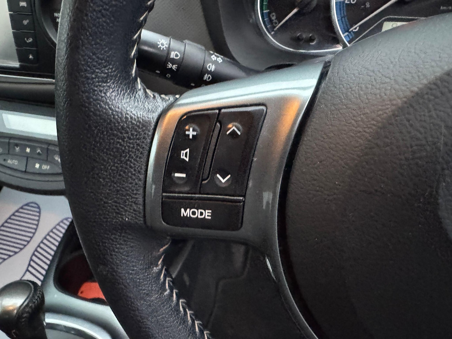 Used Toyota Yaris 2015 for sale - 77215810: Photo 26