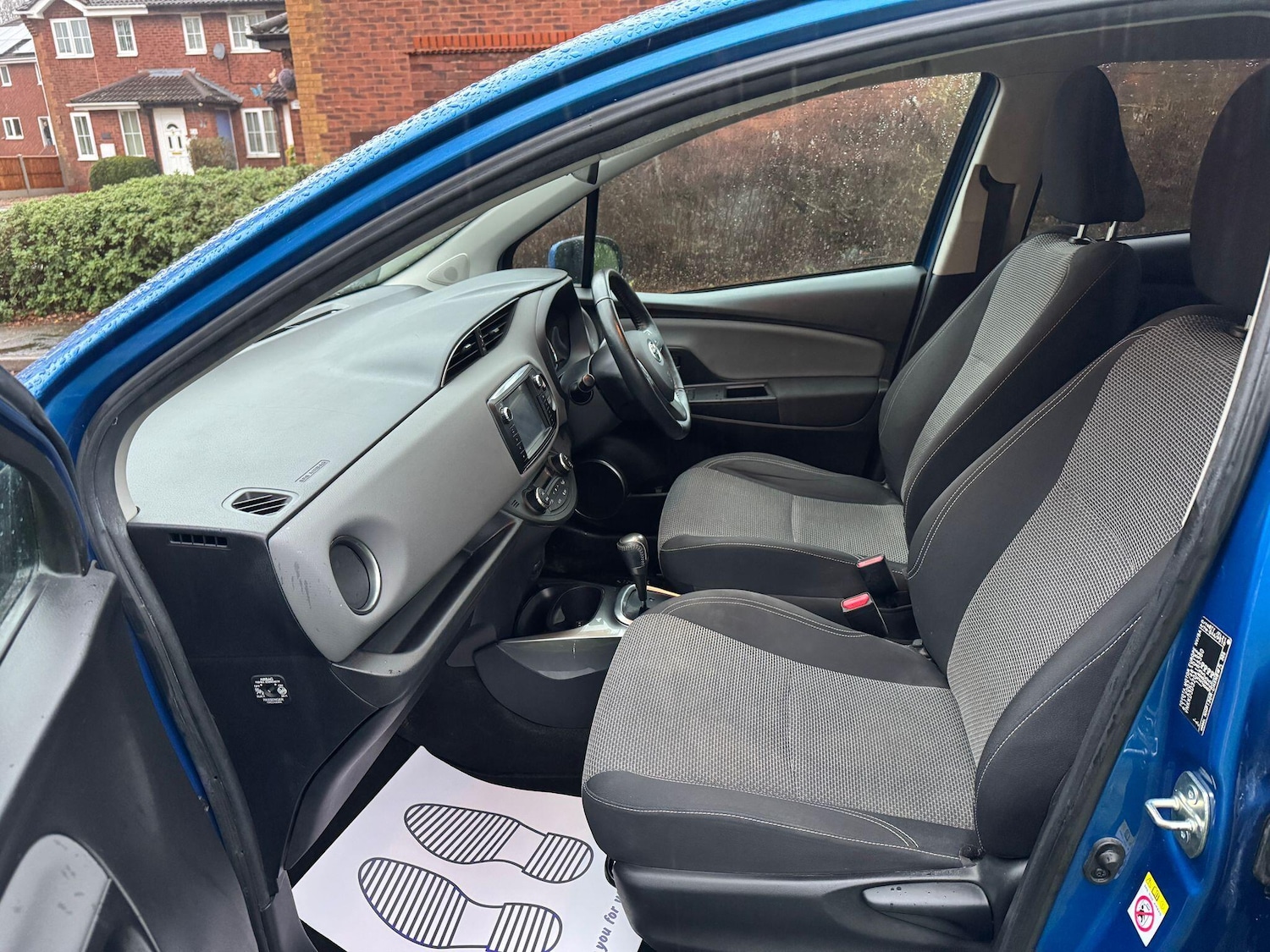 Used Toyota Yaris 2015 for sale - 77215810: Photo 28