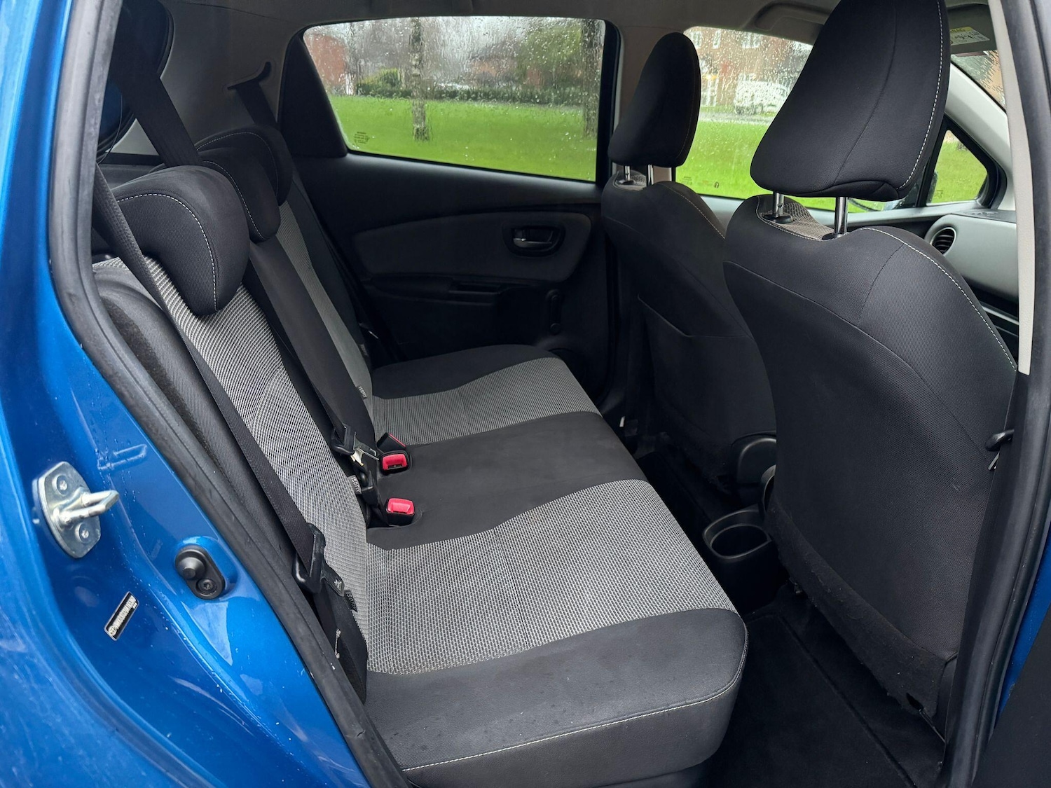 Used Toyota Yaris 2015 for sale - 77215810: Photo 30