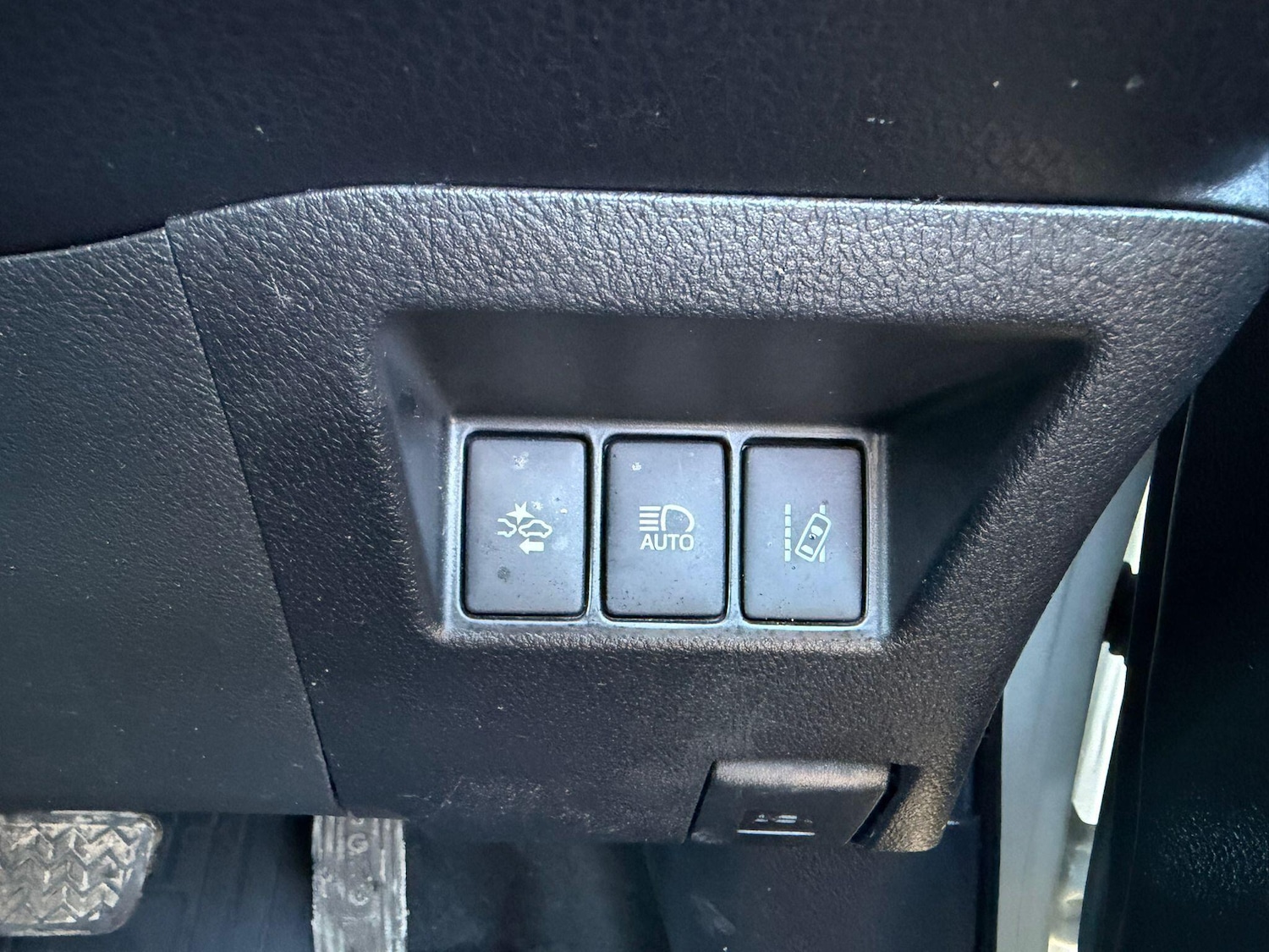 Used Toyota Yaris 2018 for sale - 77395989: Photo 18