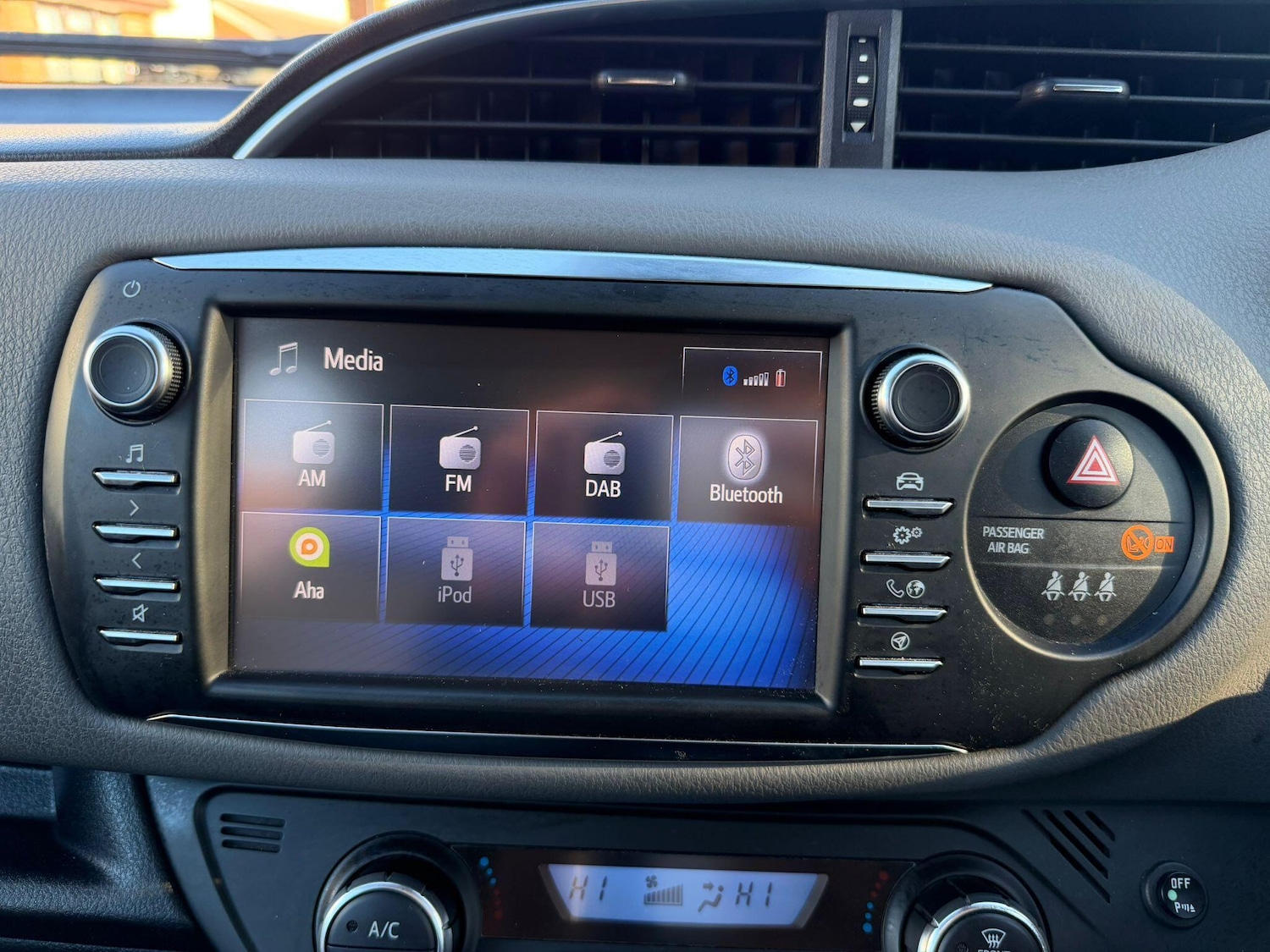 Used Toyota Yaris 2018 for sale - 77395989: Photo 24