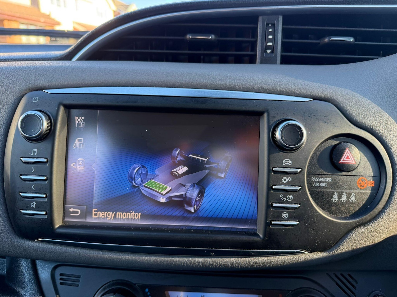 Used Toyota Yaris 2018 for sale - 77395989: Photo 26