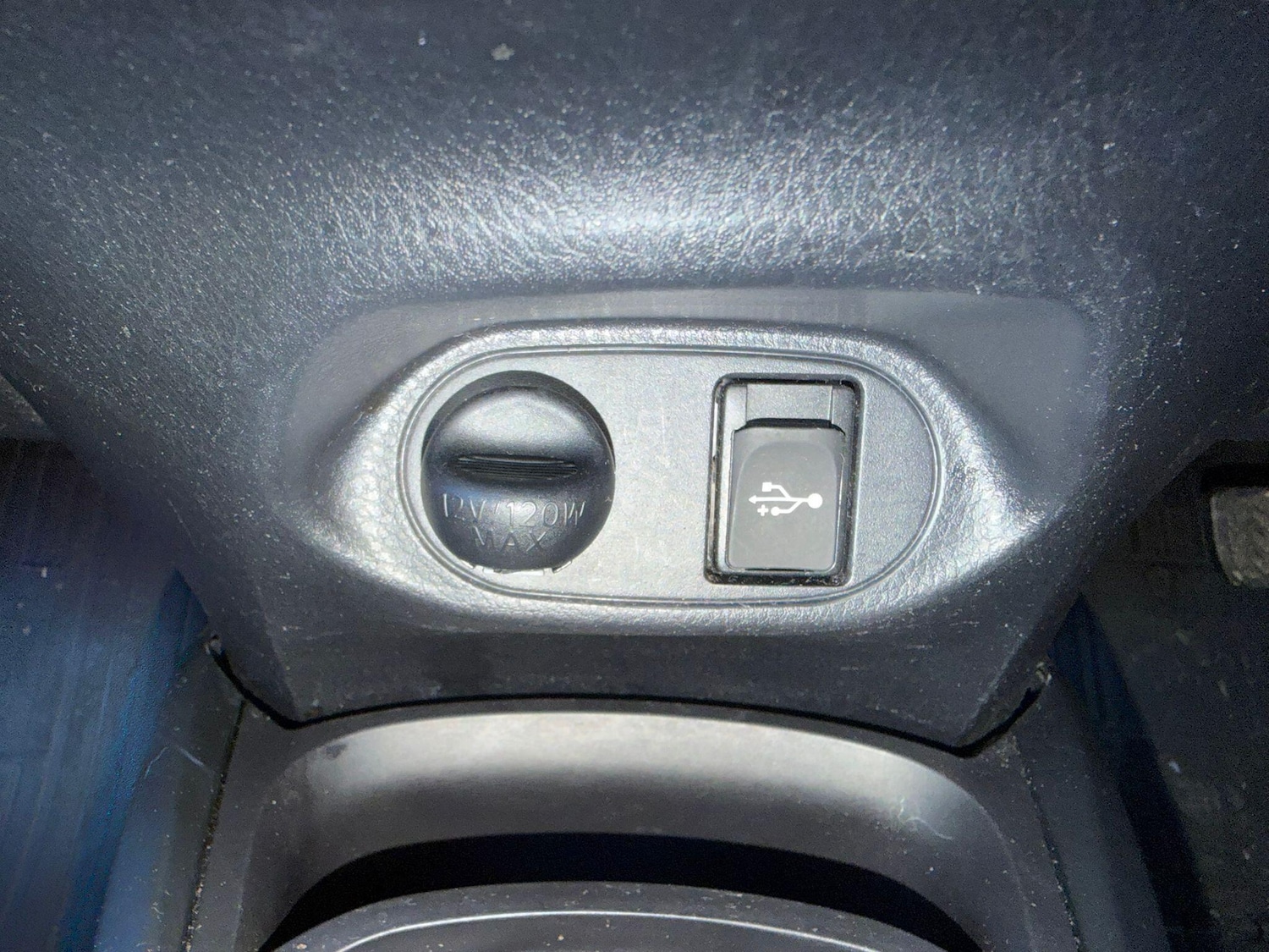 Used Toyota Yaris 2018 for sale - 77395989: Photo 28