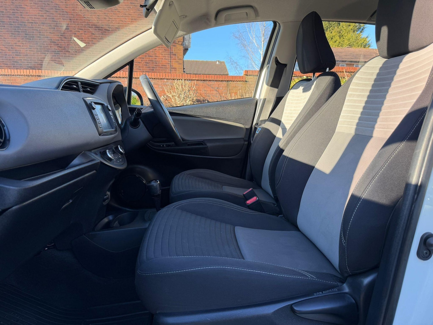 Used Toyota Yaris 2018 for sale - 77395989: Photo 34