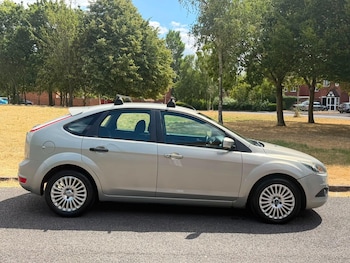 Used Ford Focus 2010 for sale - 79388484: Photo