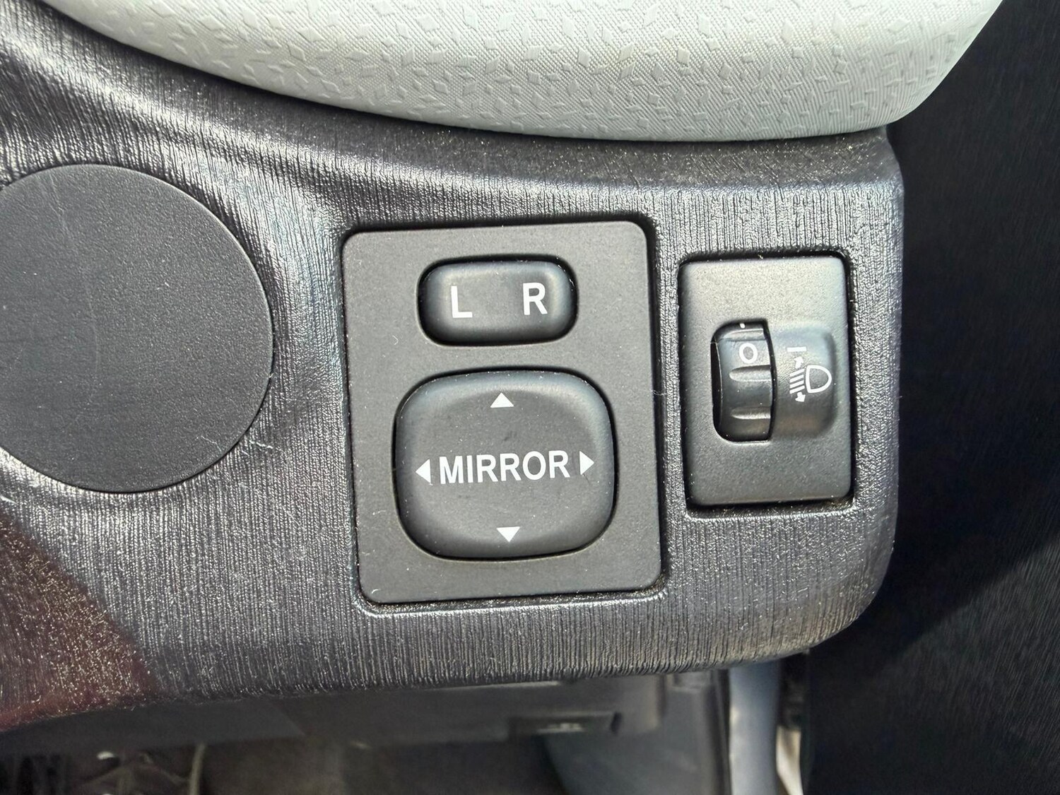 Used Toyota Yaris 2013 for sale - 78215695: Photo 27