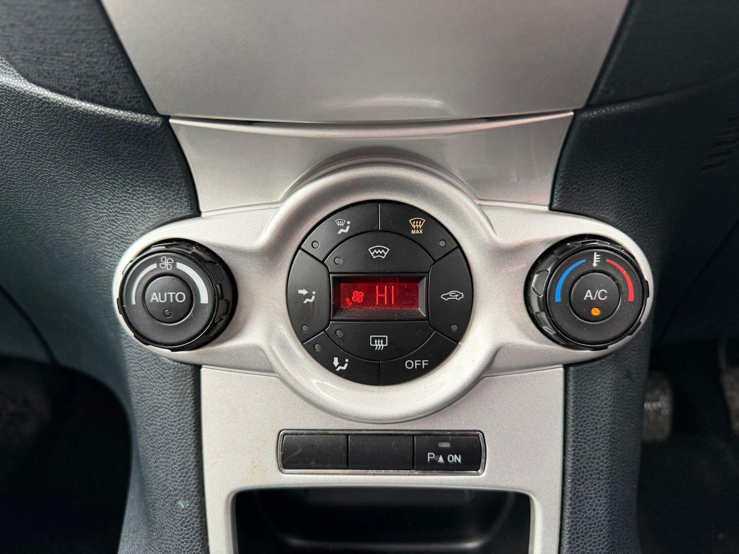 Used Ford Fiesta 2012 for sale - 77377465: Photo 17