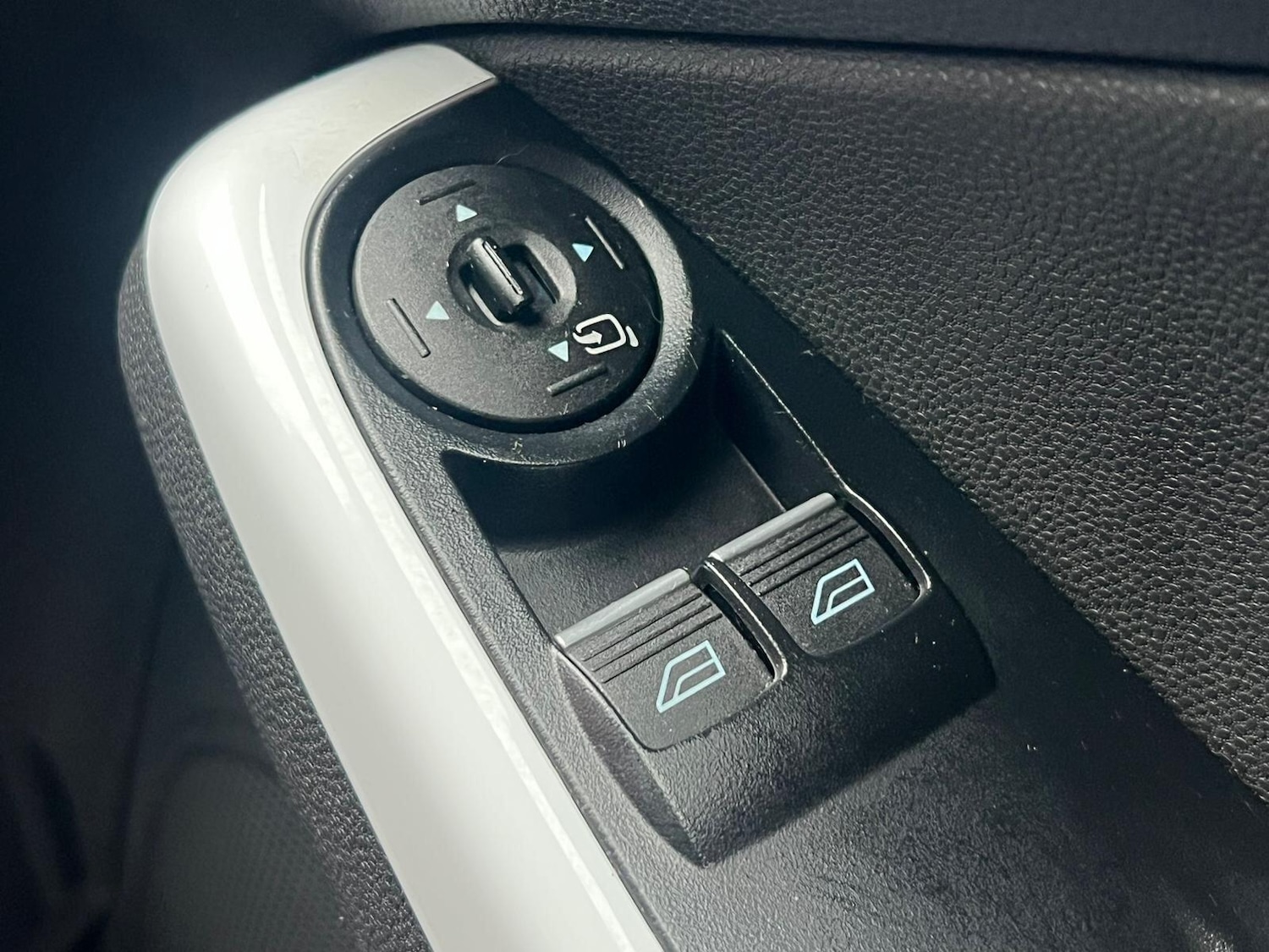 Used Ford Fiesta 2016 for sale - 77214988: Photo 28