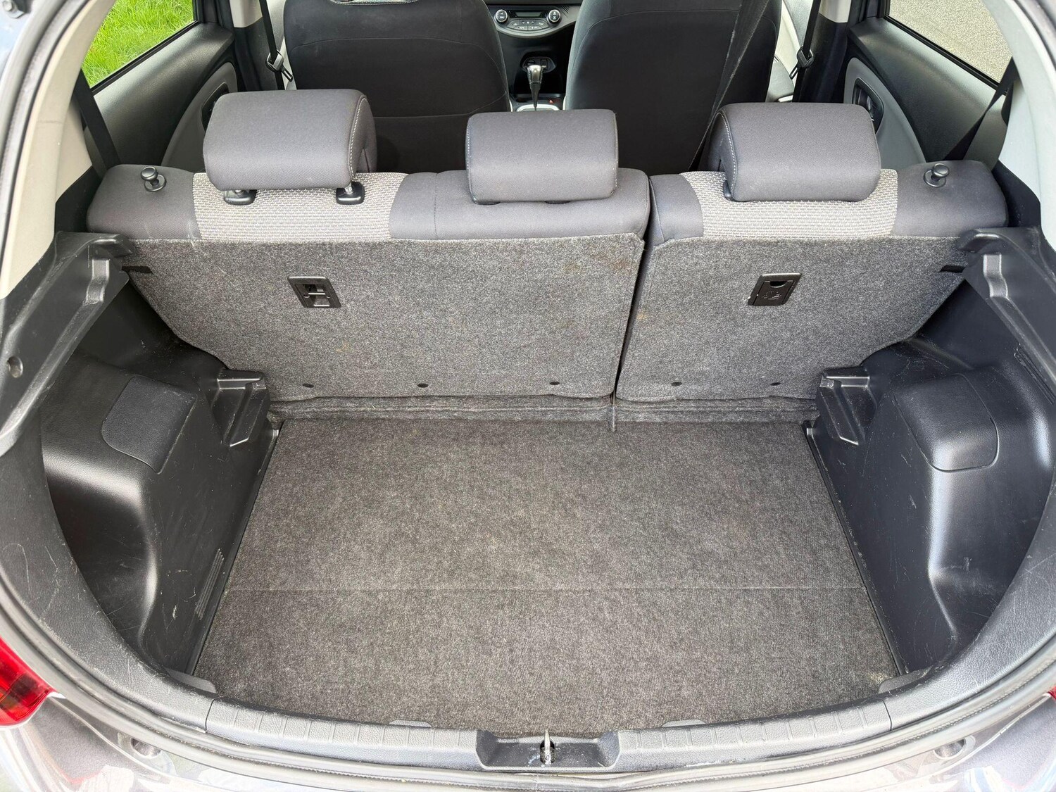 Used Toyota Yaris 2015 for sale - 78215723: Photo 11