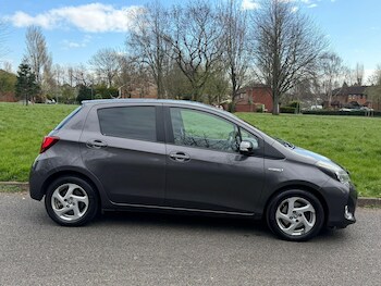 Used Toyota Yaris 2015 for sale - 78215723: Photo