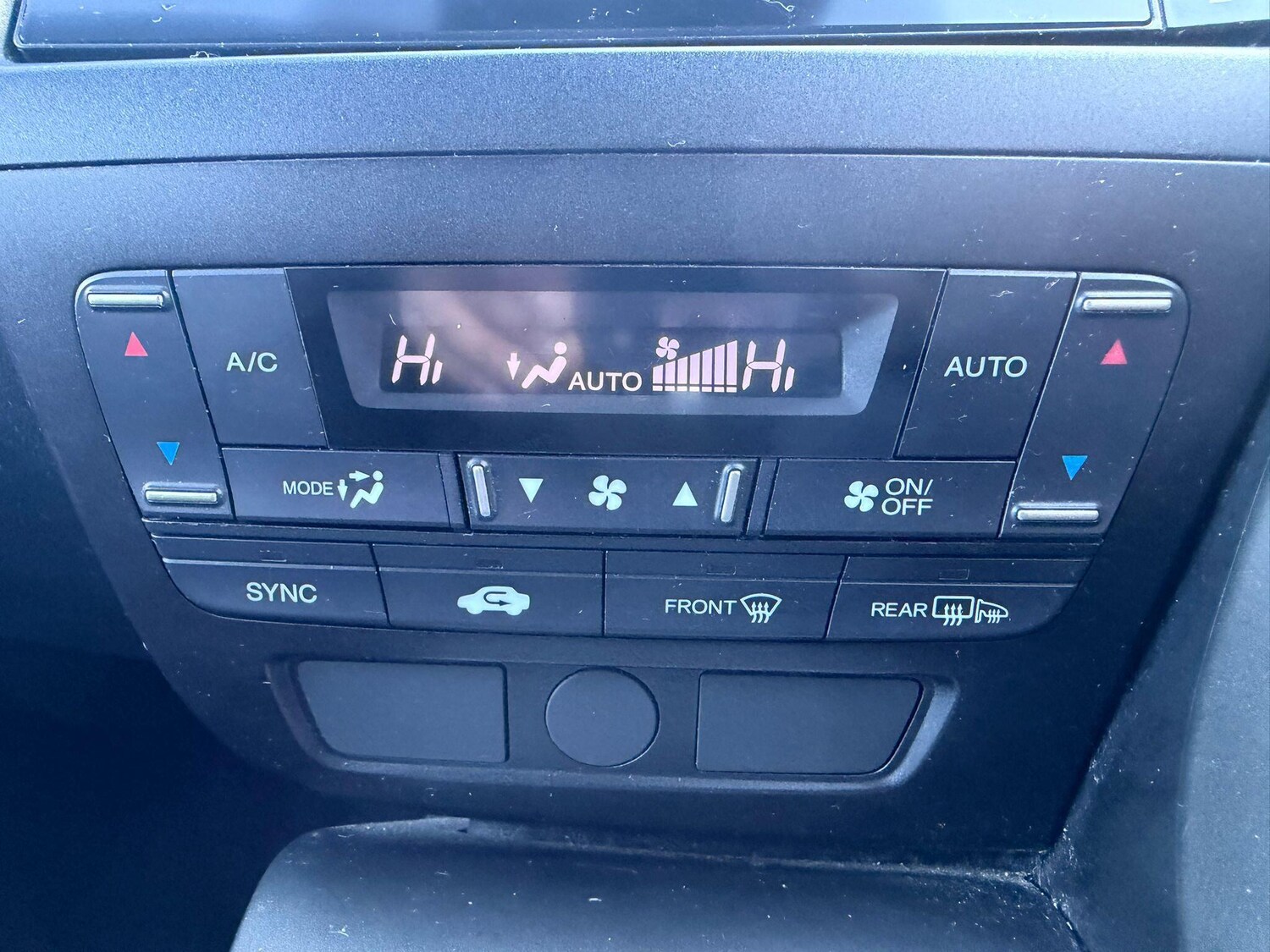 Used Honda Civic 2016 for sale - 77925610: Photo 16