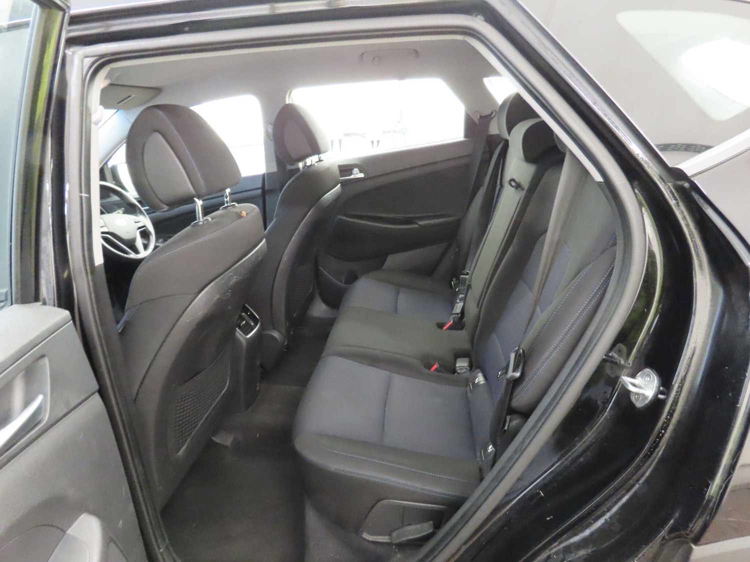 Used Hyundai TUCSON for sale - 77839231: Photo 8